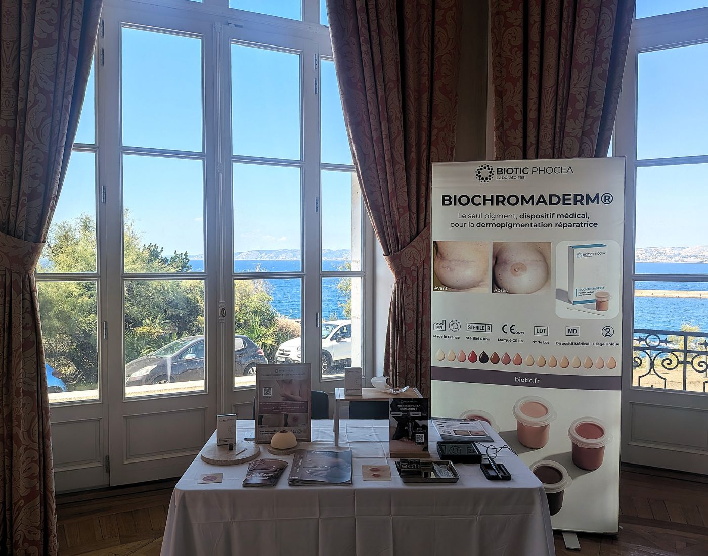 Stand BIOTIC Phocea et BIOCHROMADERM au Symposium Cancer du Sein 2026